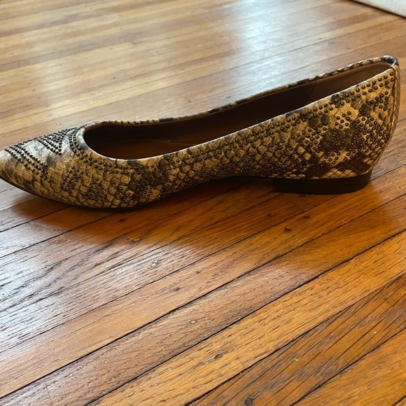 Donald pliner never been worn flats - Picture 2 of 5